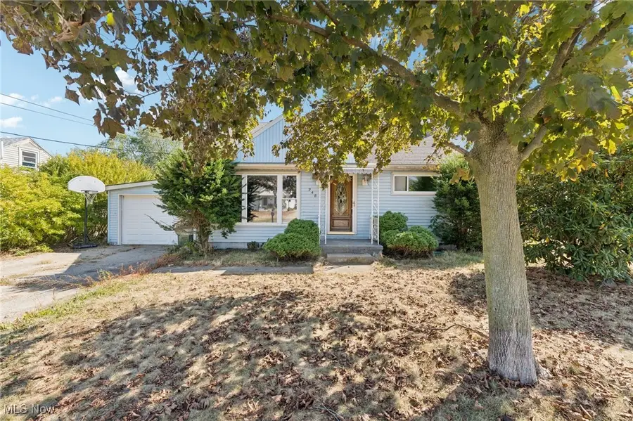 248 Menegay Road, Louisville, OH 44641 - Image #2