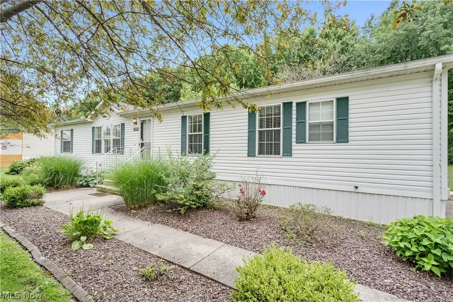 209 Wyngate Drive, Brookfield, OH 44403 - #3