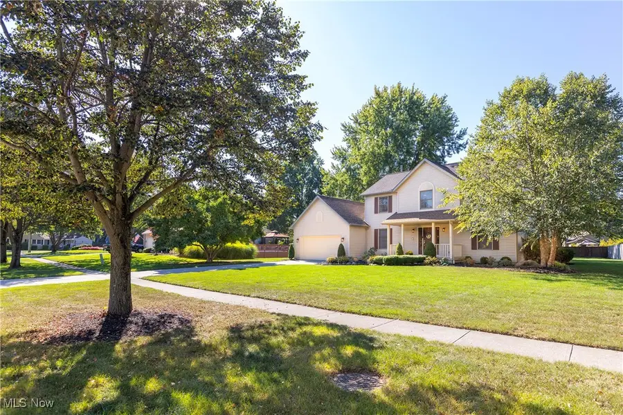 37097 Hunters Trail, Avon, OH 44011 - Image #3