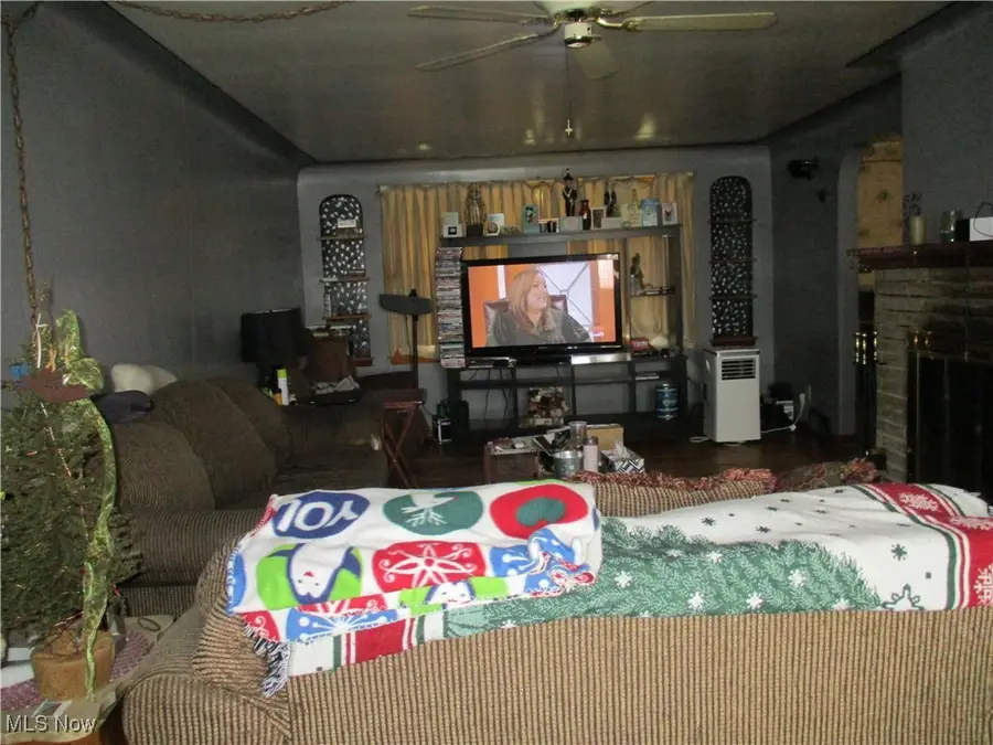 414 Parkview Drive, Girard, OH 44420 - Image #3