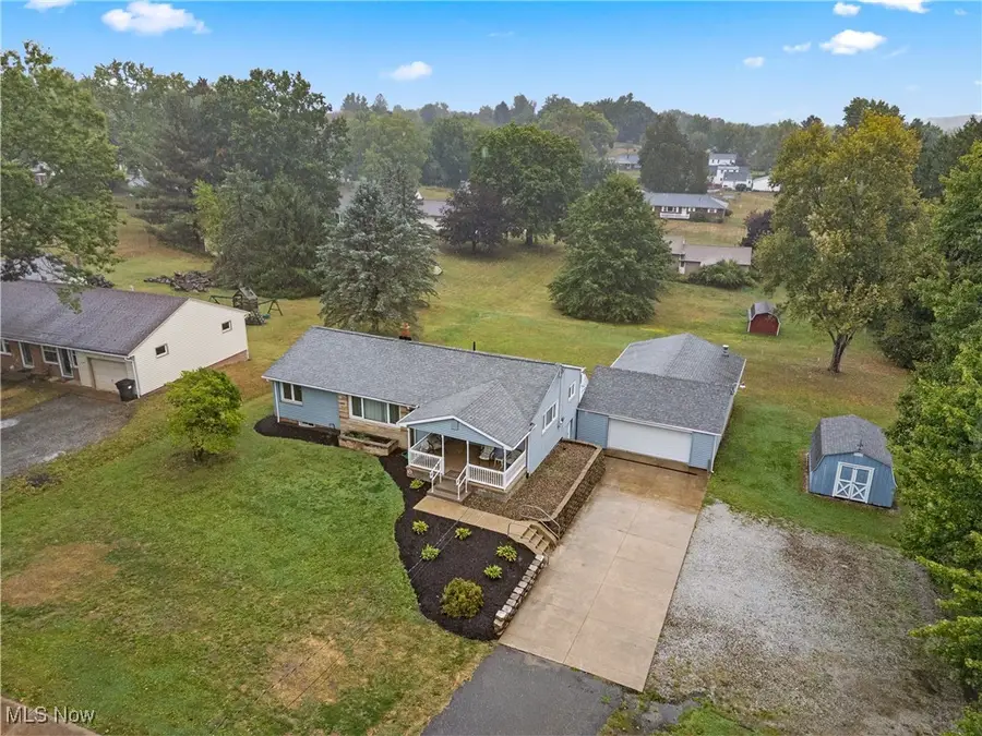 223 Faircrest Sw Street, Canton, OH 44706 - Image #2