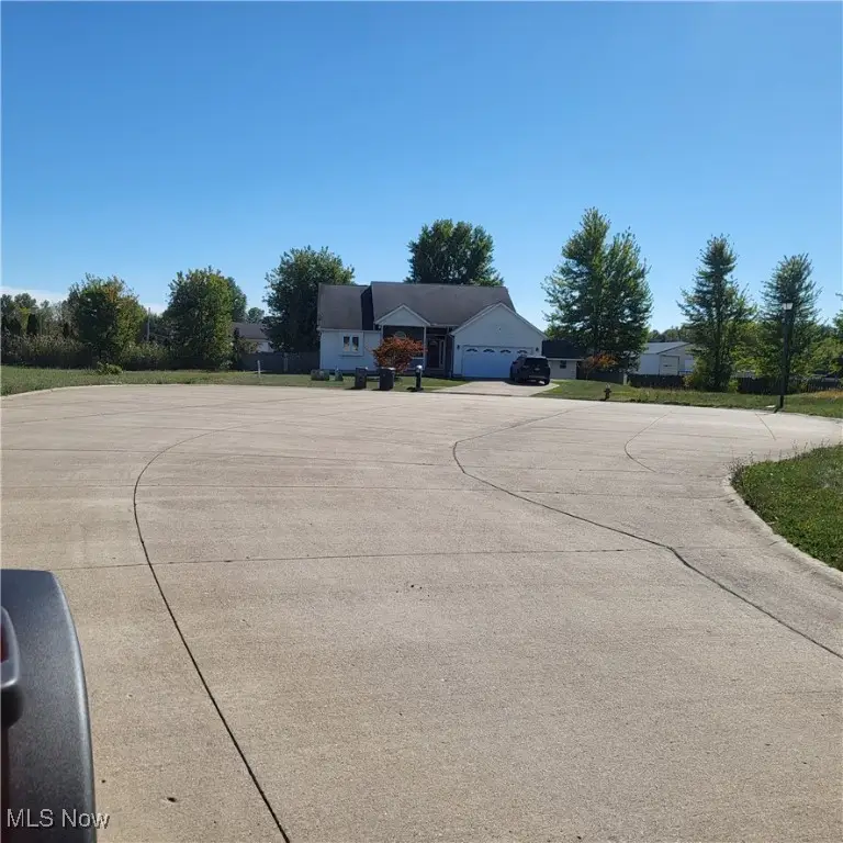 307 Skyline Drive, Elyria, OH 44035 - Image #3