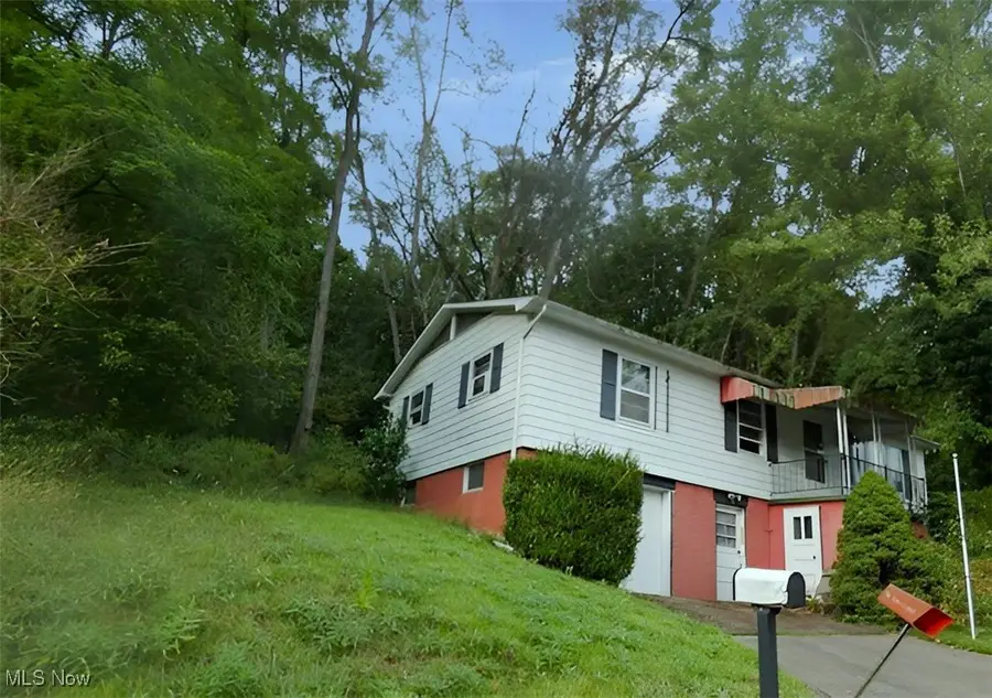 820 Mariann Drive, Martins Ferry, OH 43935 - Image #2