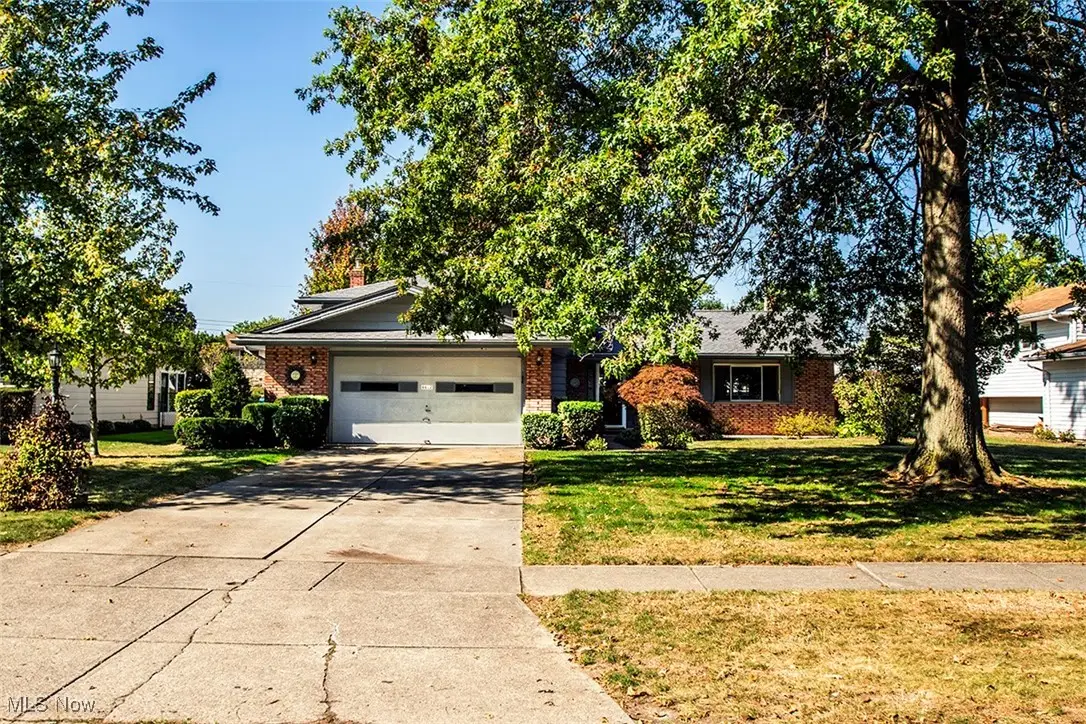 6612 Louann Drive, North Olmsted, OH 44070 - Image #1