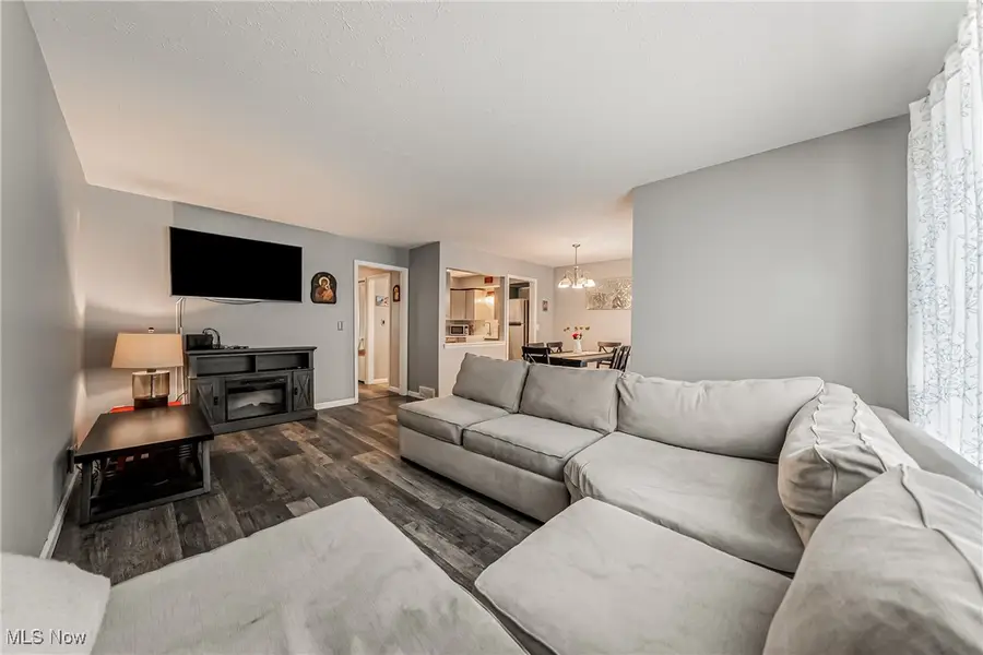 11499 Pearl Road, Strongsville, OH 44136 - Image #2