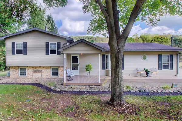 14015 Stimmel Ne Street, Paris, OH 44669