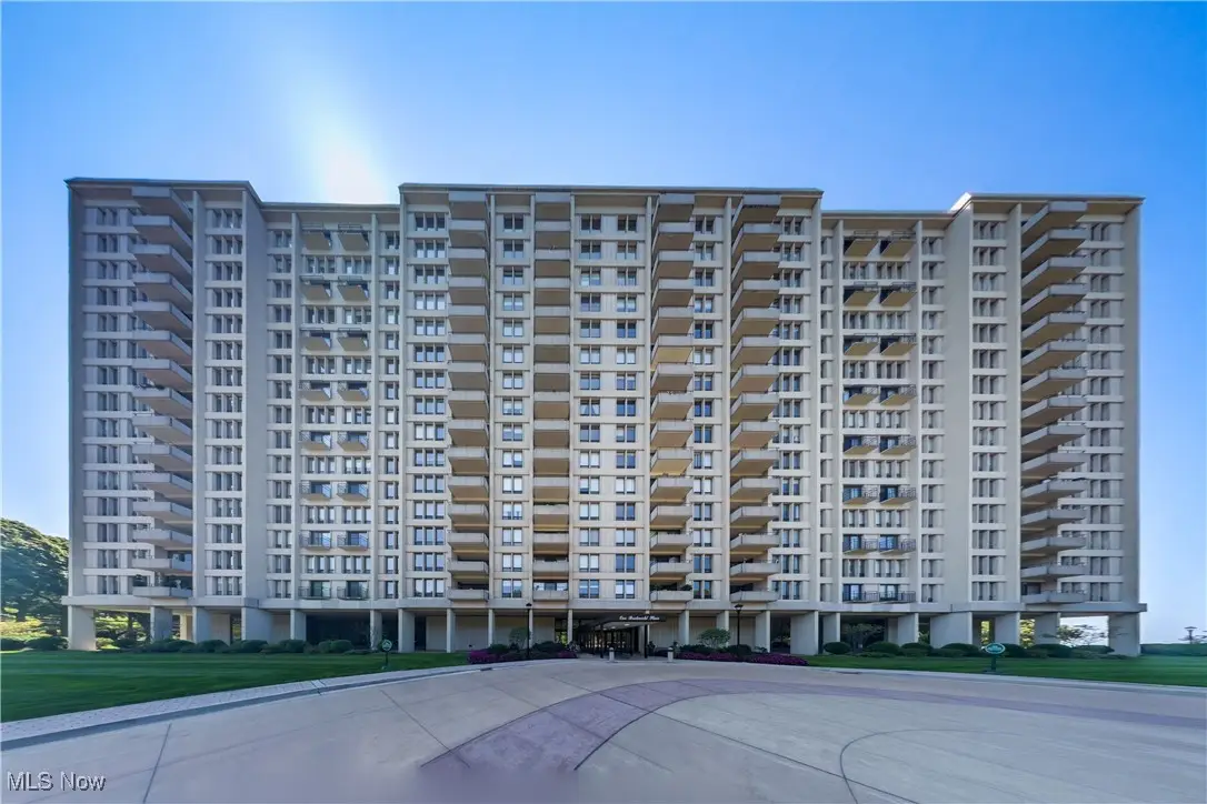 1 Bratenahl Place #901, Bratenahl, OH 44108 - Image #1