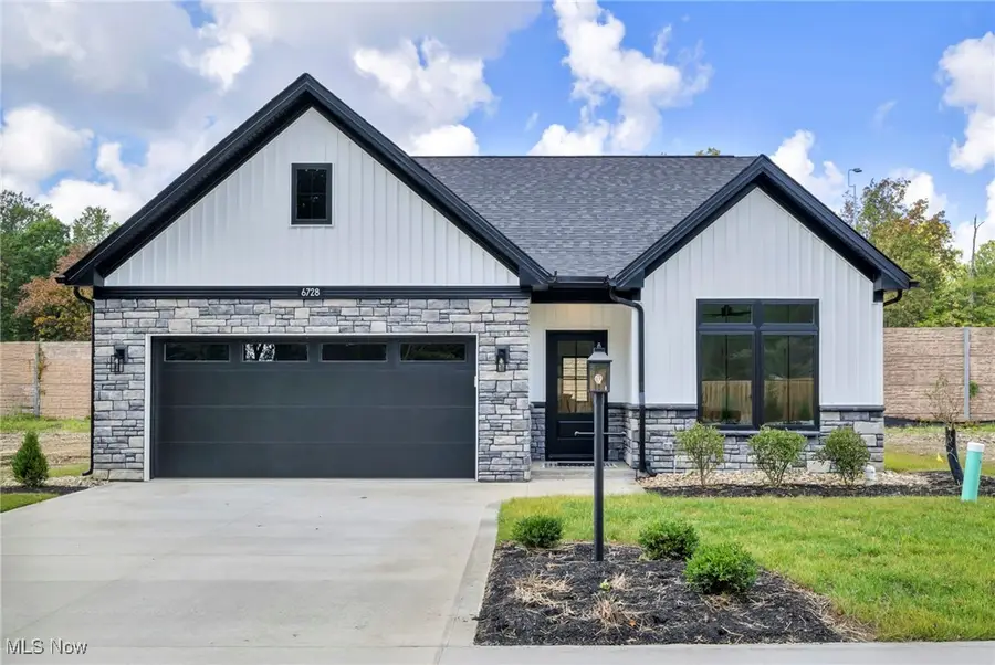 6728 Benedict Drive, Middleburg Heights, OH 44130 - Image #2