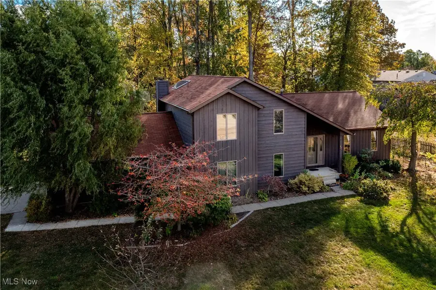 408 Loyola Drive, Elyria, OH 44035 - Image #2