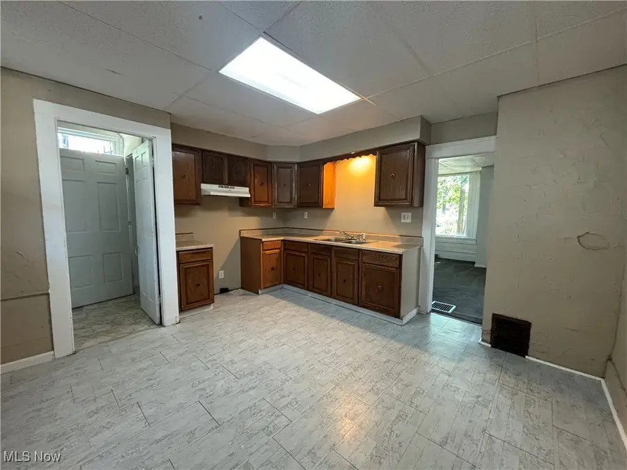 856 W Main Street, Ravenna, OH 44266 - Image #3