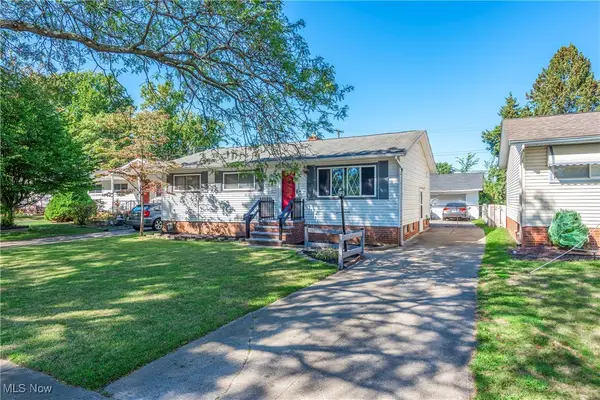 902 Colonel Drive, Cleveland, OH 44109