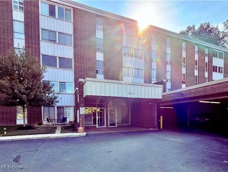 3070 Kent Road, Stow, OH 44224 - #1