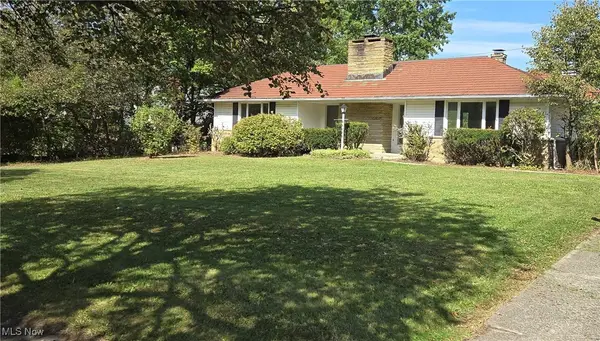 24255 S Woodland Road, Shaker Heights, OH 44122