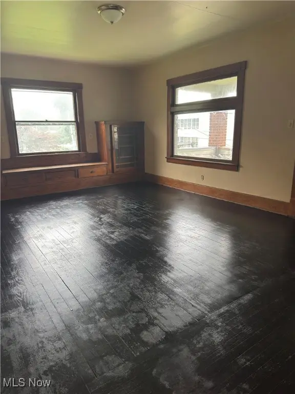 131-133 Ravenwood, Youngstown, OH 44507 - Image #2