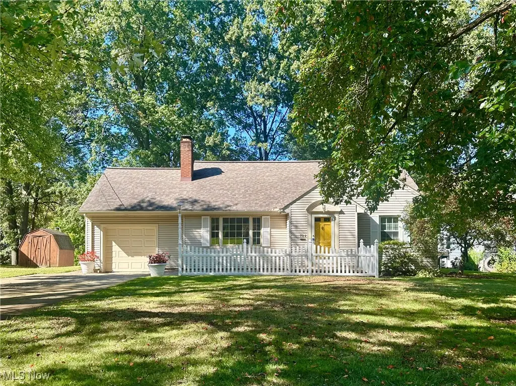 724 N Bentley Avenue, Niles, OH 44446 - #1