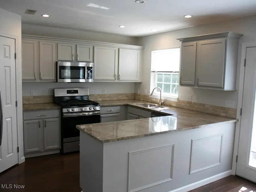 4910 Fallen Leaf Trail, Brunswick Hills, OH 44212 - Image #2