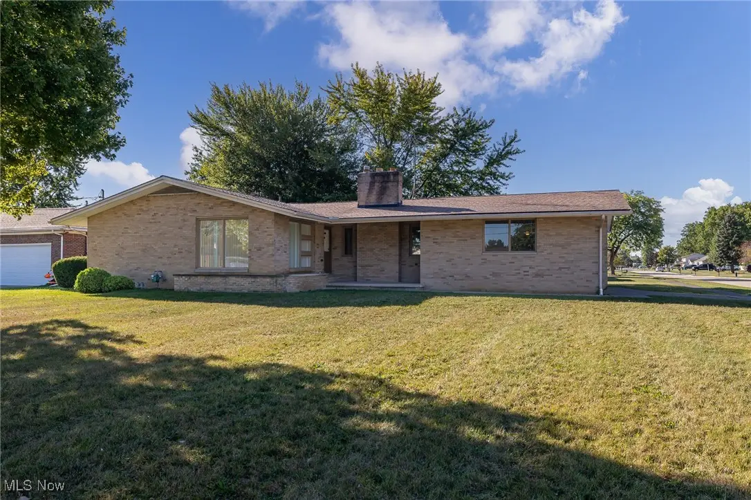 2745 W Skyline Drive, Lorain, OH 44053 - Image #1
