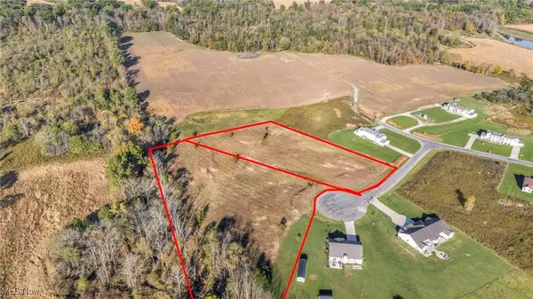 3207 Prairie Circle, Diamond, OH 44412