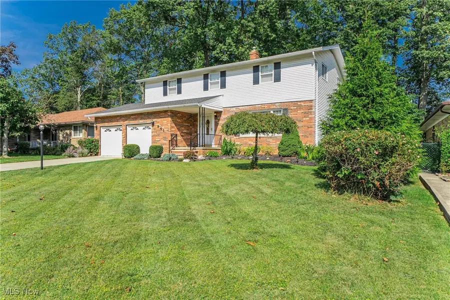 941 Meadview Drive, Parma, OH 44131 - Image #2