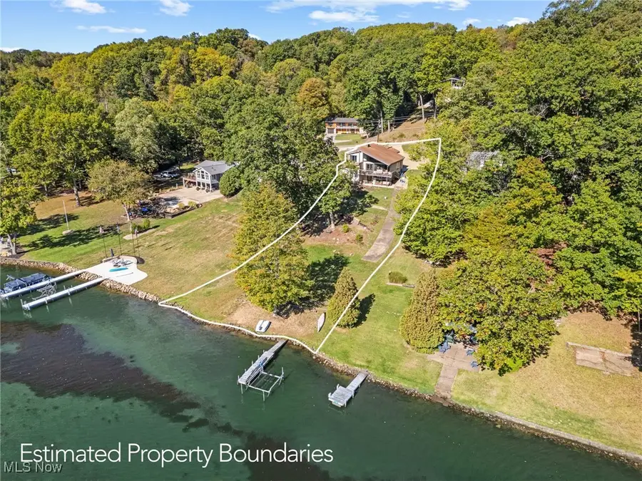 158 W Mohawk Drive, Malvern, OH 44644 - Image #3