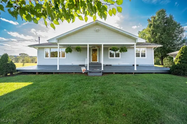 190 Maze Road, Belpre, OH 45714