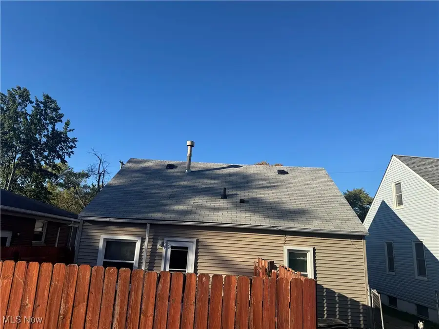 12301 Carrington Avenue, Cleveland, OH 44135 - Image #3