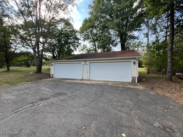 18832 Maplewood Lane, Chagrin Falls, OH 44023 - Image #2