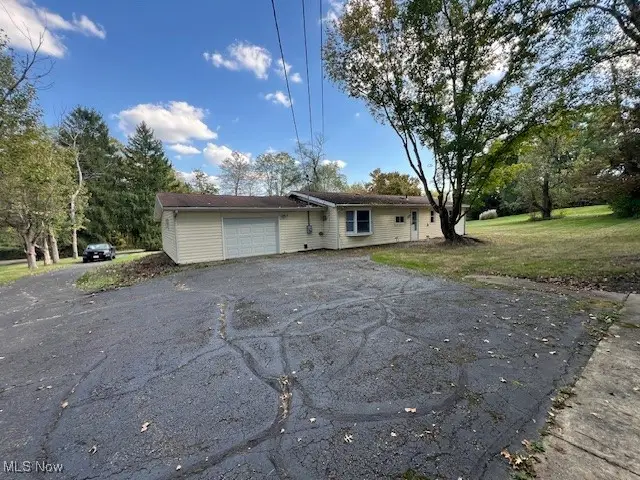 18832 Maplewood Lane, Chagrin Falls, OH 44023 - Image #3