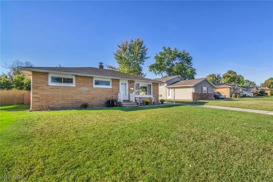 24634 Staghorn Drive, Bedford Heights, OH 44146 - Image #2