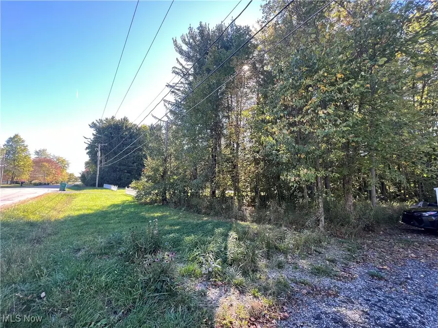 8625 Bainbridge Road, Chagrin Falls, OH 44023 - Image #3