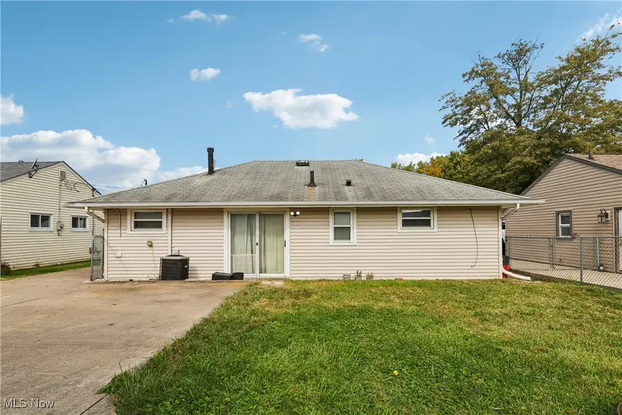 4154 Belle Avenue, Sheffield Lake, OH 44054 - Image #2