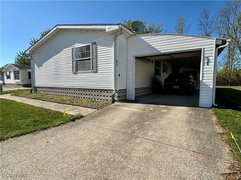 624 Mallard Drive, Elyria, OH 44035 - Image #1