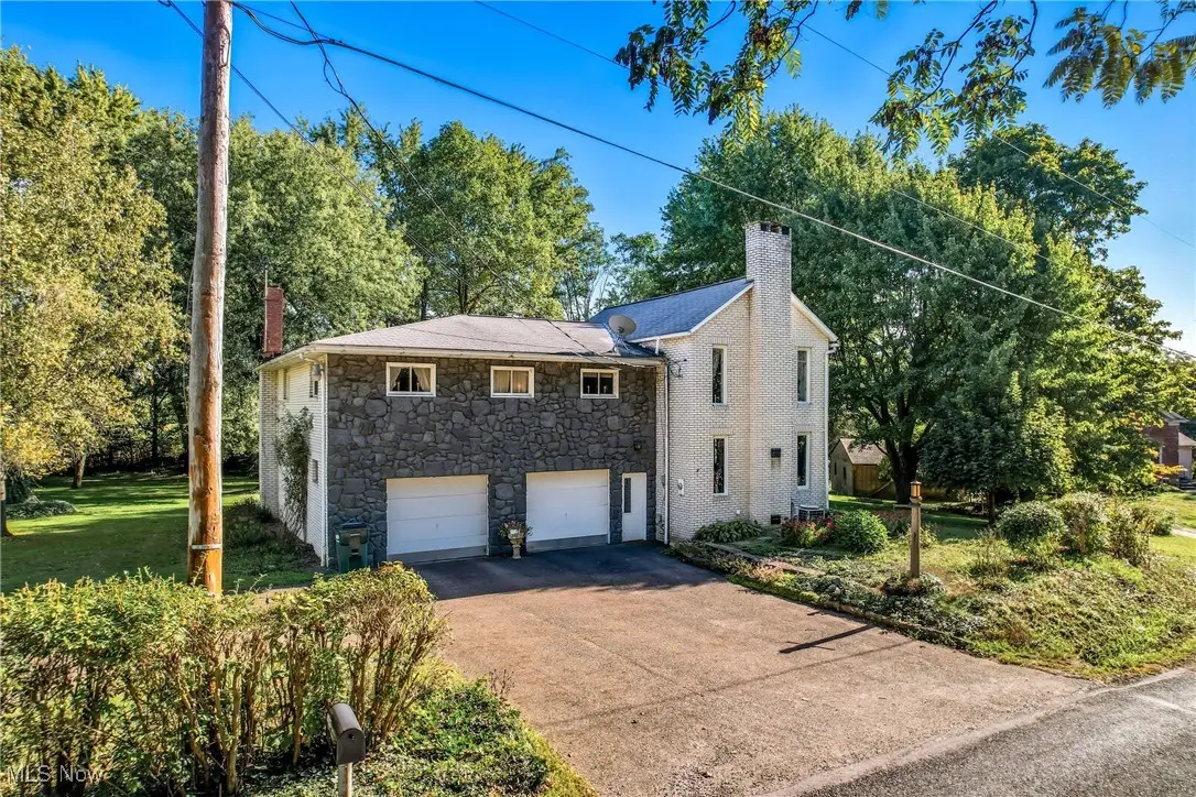 1603 Chestnut Grove Road, Salem, OH 44460 - Image #1