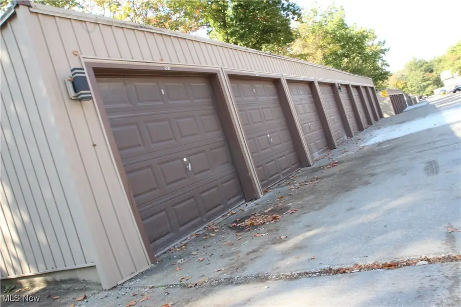 9761 Sunrise Boulevard, North Royalton, OH 44133 - Image #3