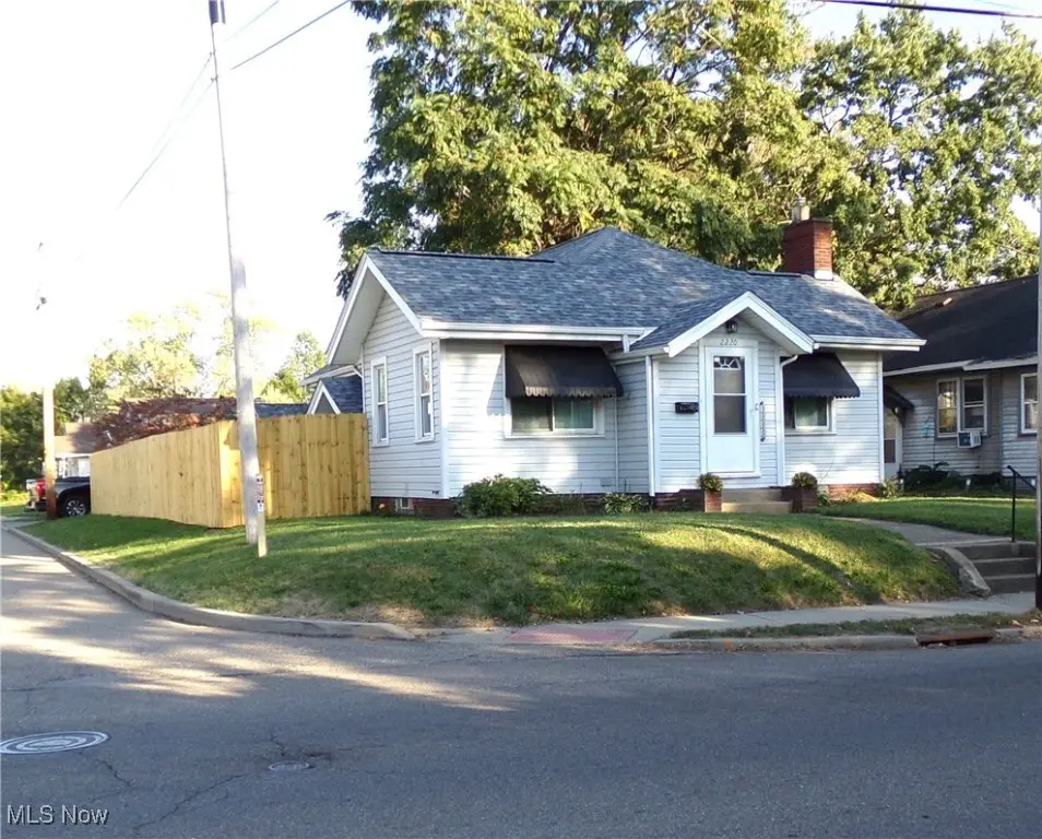 2220 Harrisburg Ne Road, Canton, OH 44705 - Image #1