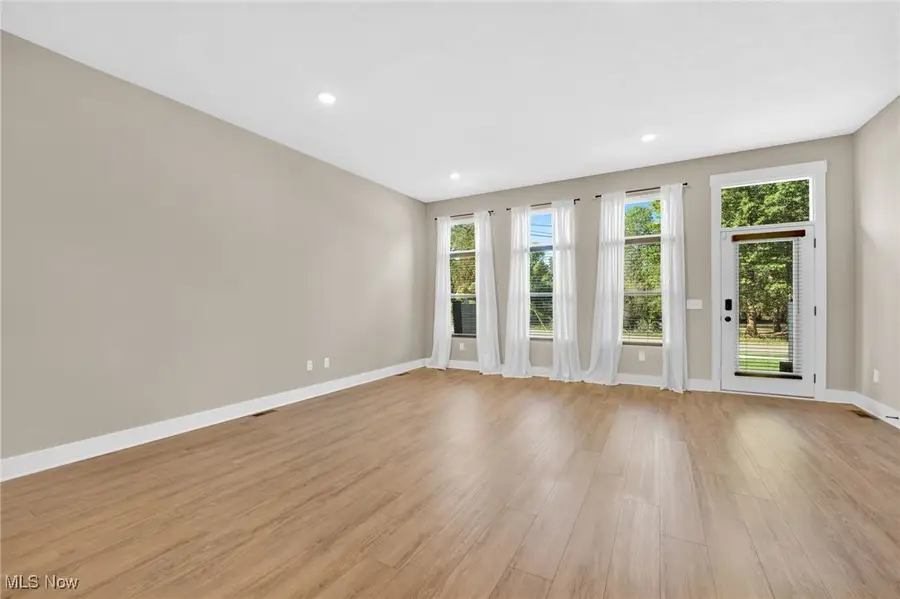 4814 Mills Pointe Way, Westlake, OH 44145 - Image #3