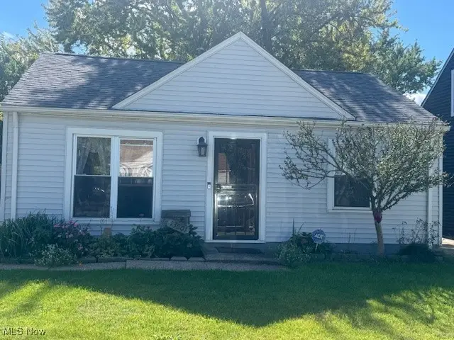 13501 Astor Avenue, Cleveland, OH 44135 - Image #2
