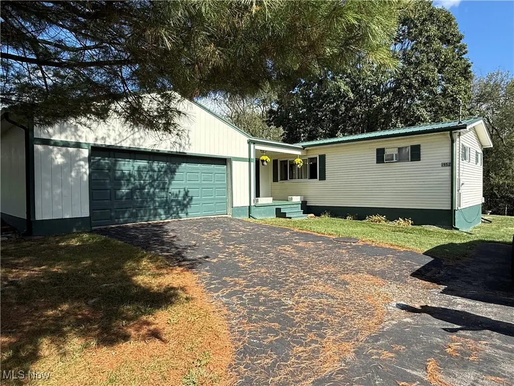 1952 Dunn Road, East Liverpool, OH 43920 - #1