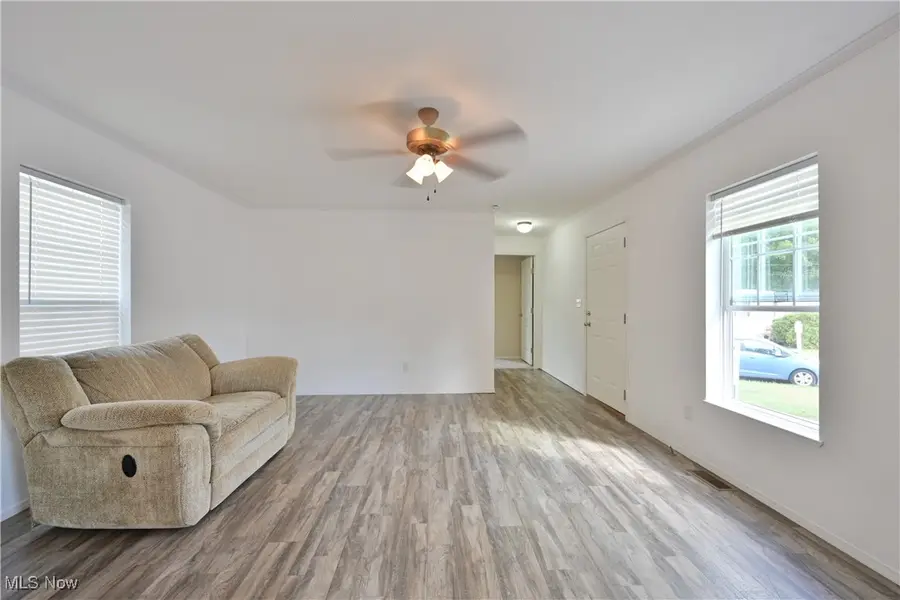 29 Carl Lane, Olmsted Township, OH 44138 - Image #3