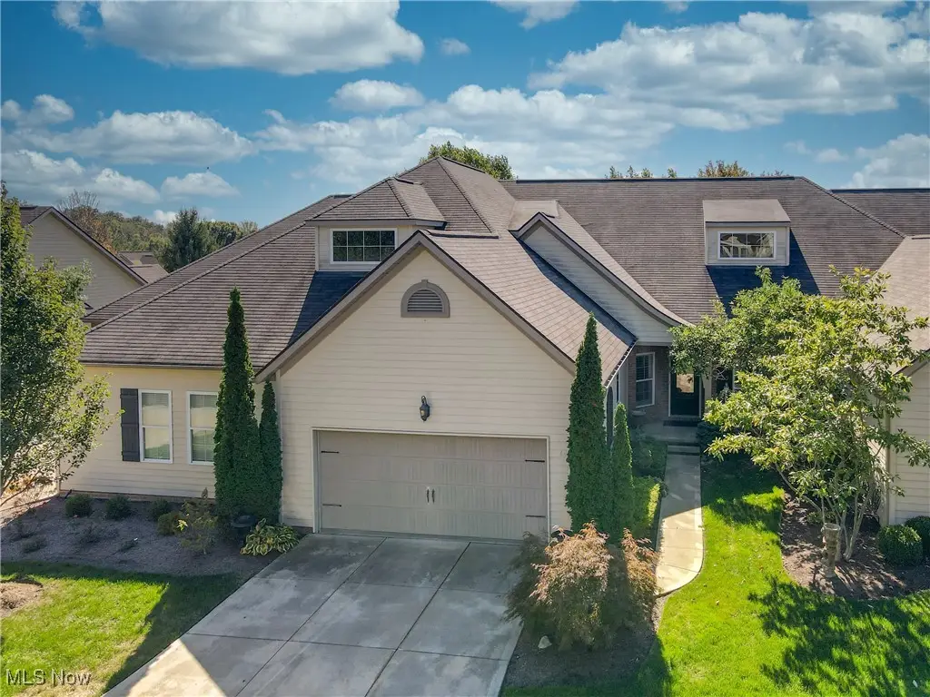 6424 Pebble Beach Nw Drive, Canton, OH 44718 - Image #1