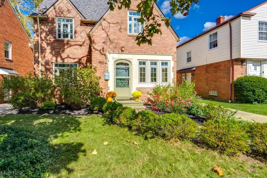 3849 Faversham Road, University Heights, OH 44118 - Image #2