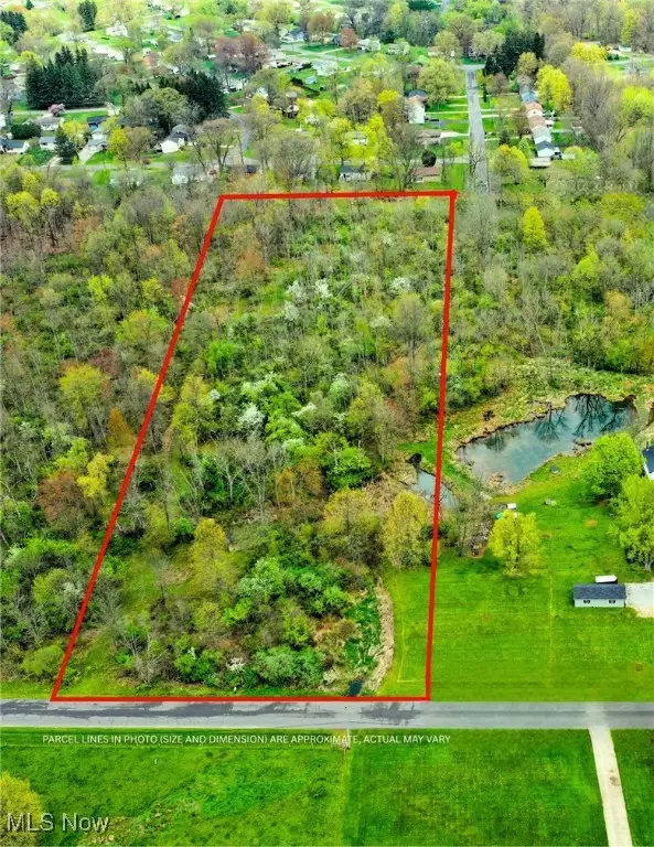 Grill Road, Clinton, OH 44216