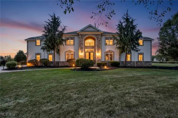 10640 Bayshire Trail, Kirtland, OH 44094