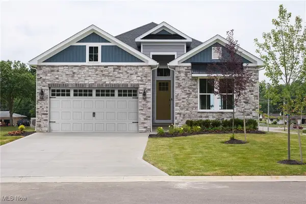 9042 Wolocott Nw Street, Massillon, OH 44646