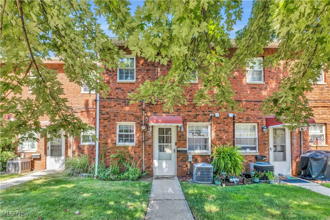 20187 Grannis Road, Fairview Park, OH 44126 - Image #1