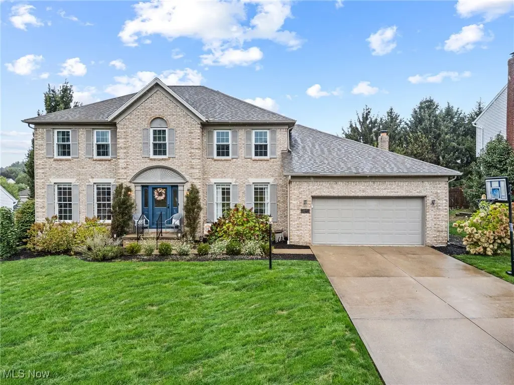 5845 Royal Hill Ne Circle, Canton, OH 44721 - Image #1