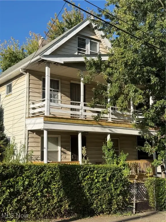 7528 Ottawa Road, Cleveland, OH 44105