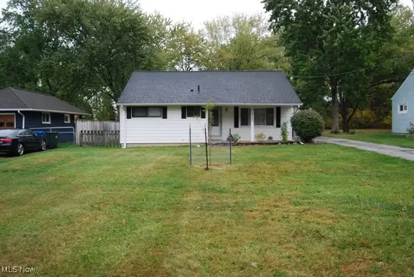 4567 Canterbury Road, North Olmsted, OH 44070 - Image #1
