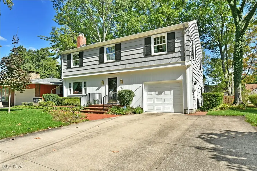 564 Adelaide Ne Avenue, Warren, OH 44483 - Image #2