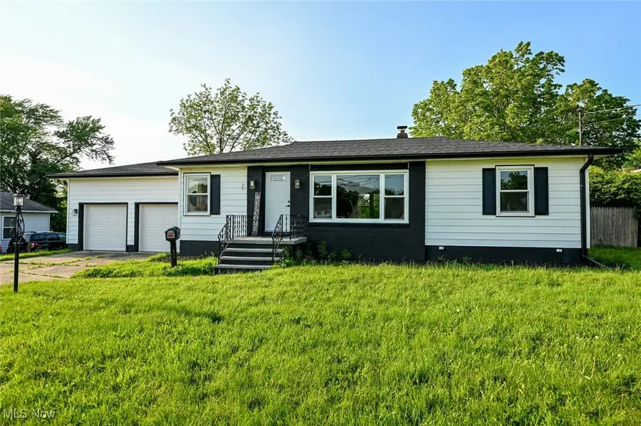 357 E Paige Avenue, Barberton, OH 44203 - Image #3